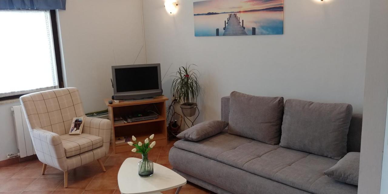 Apartment Fabris Roč المظهر الخارجي الصورة
