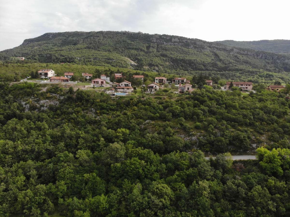 Apartment Fabris Roč المظهر الخارجي الصورة